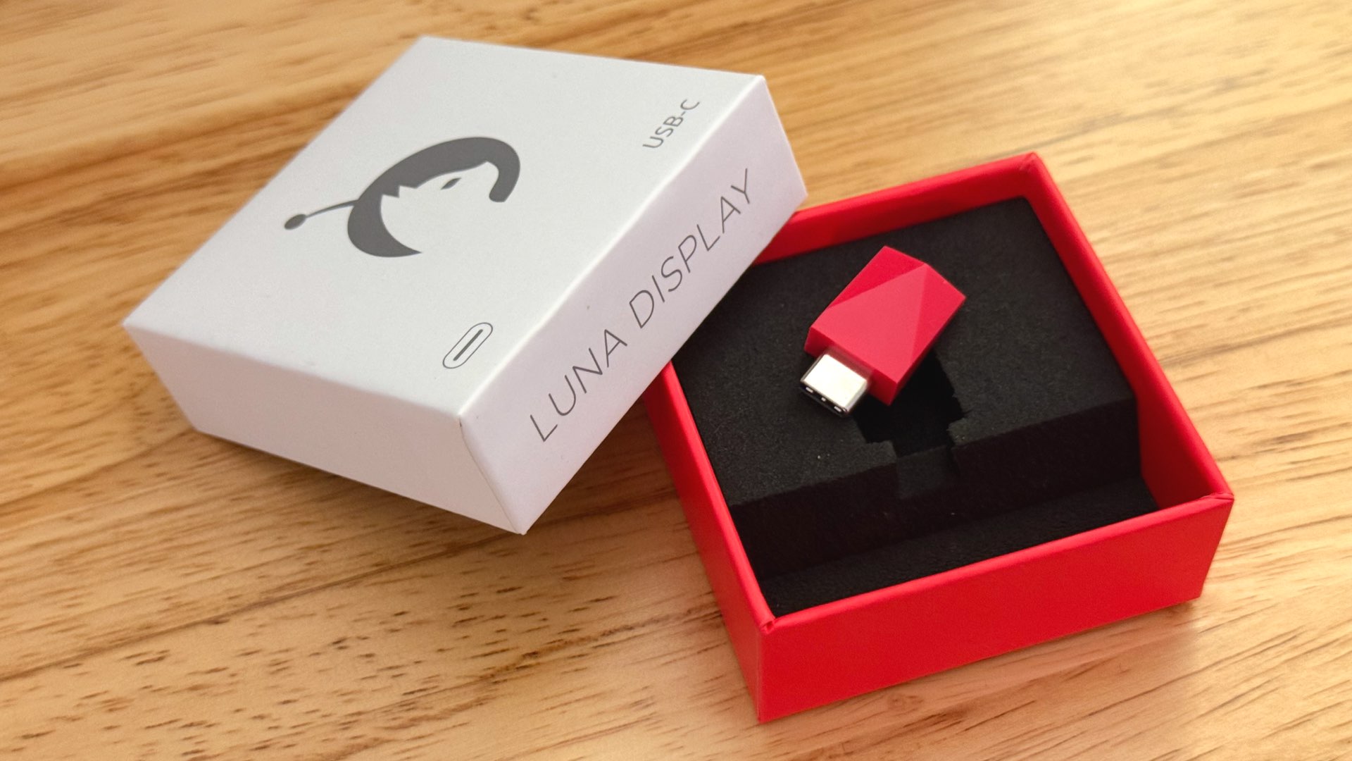 The Luna Display dongle
