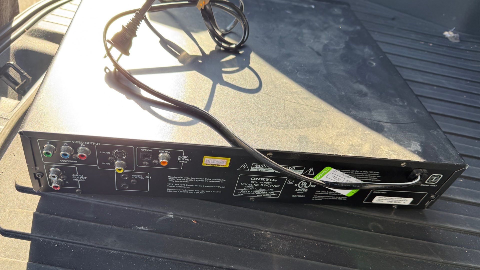 Back of the Onkyo DV-CP702